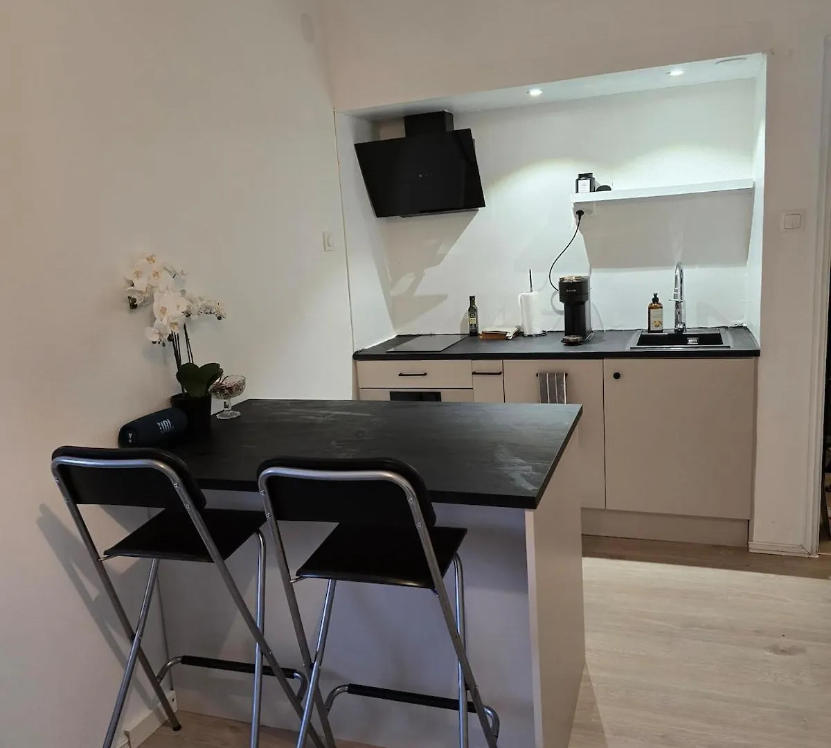 Cozy City Apartment In Helsinki City Center 0*,  Finland